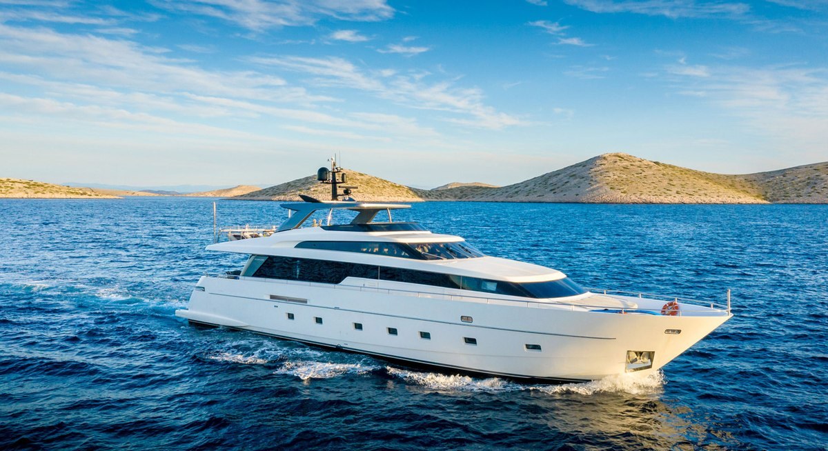 تأجير يخت CASA YACHT CHARTER
