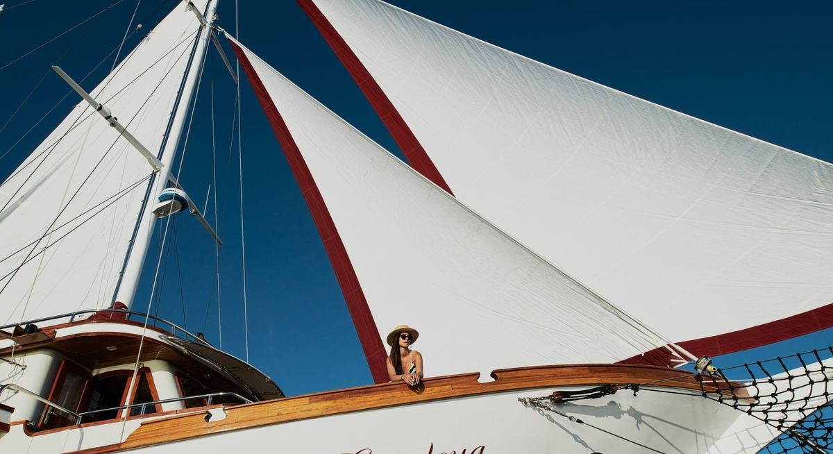 CATALEYA yacht charter 2