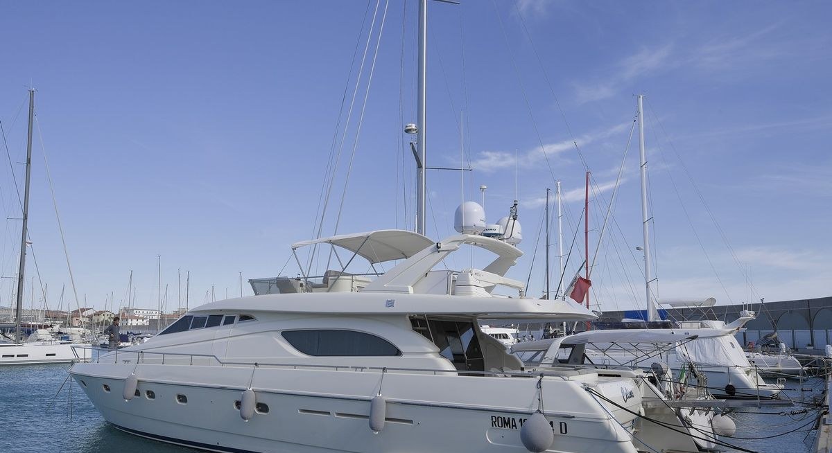 تأجير يخت CELINE YACHT CHARTER