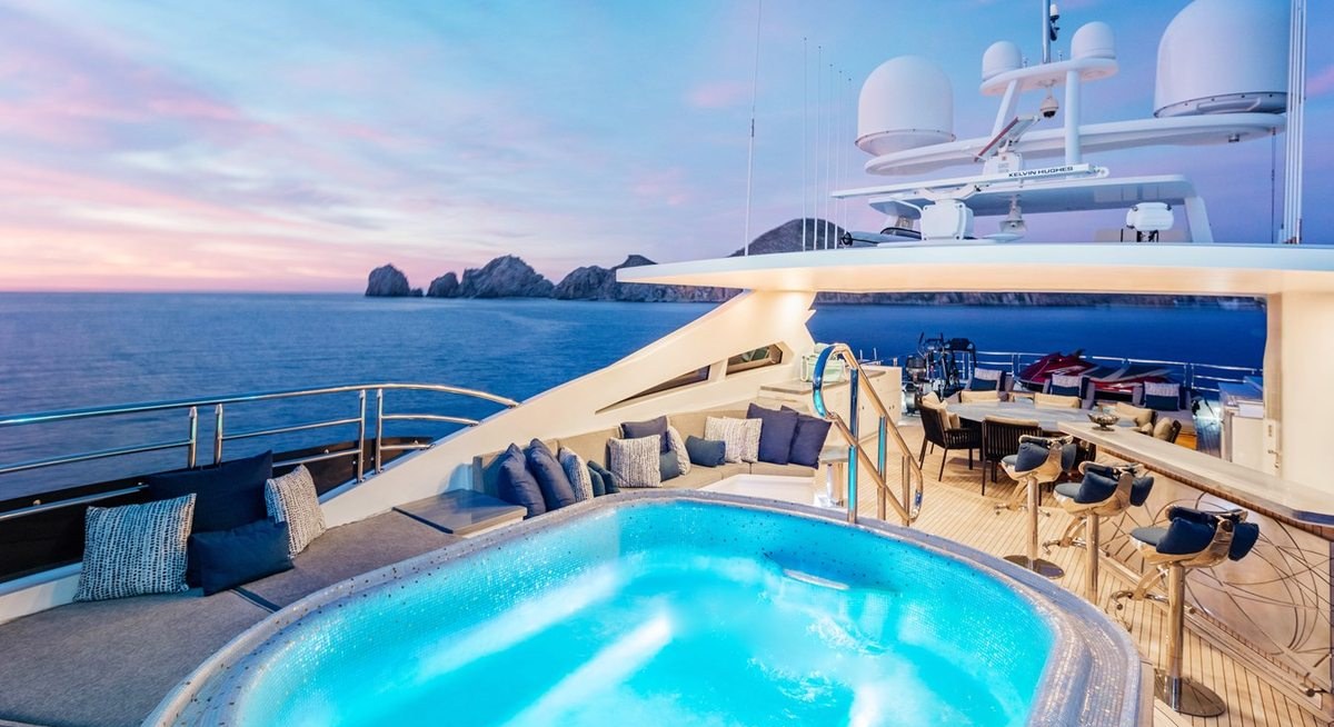 CHAMPAGNE SEAS yacht charter 3