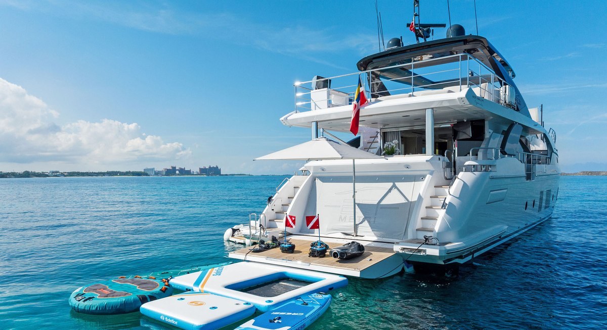 COMPASS yacht charter 5