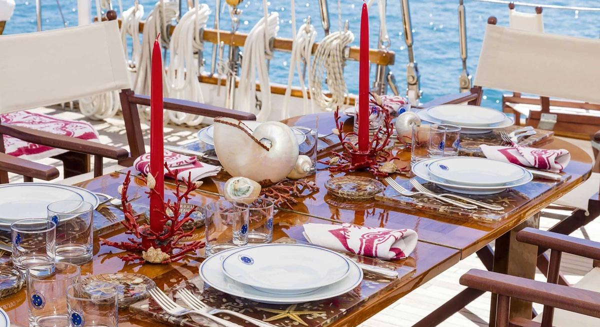CROCE DEL SUD yacht charter 3