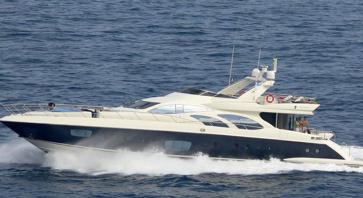 CRYSTAL yacht charter 3