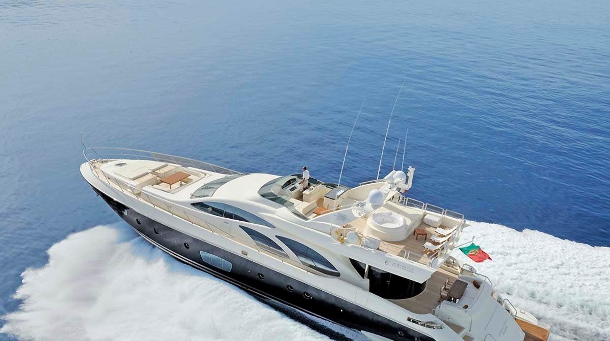 CRYSTAL YACHT CHARTER yacht charter