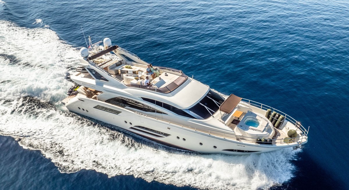 DALIA YACHT CHARTER yacht charter