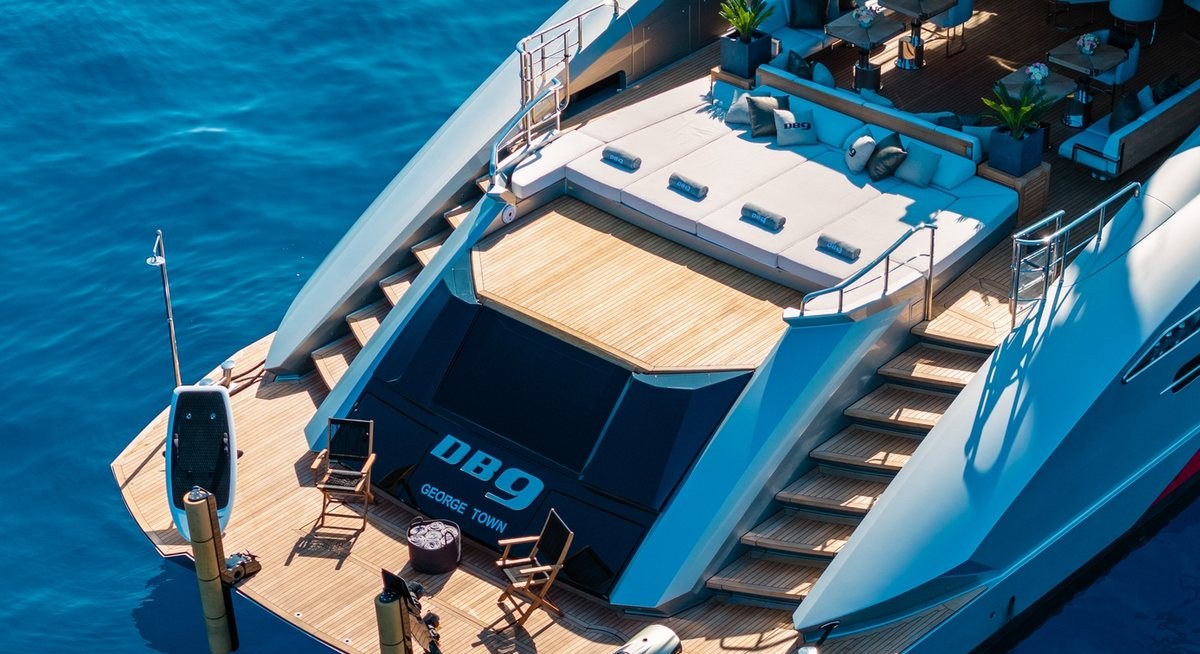 DB9 yacht charter 4