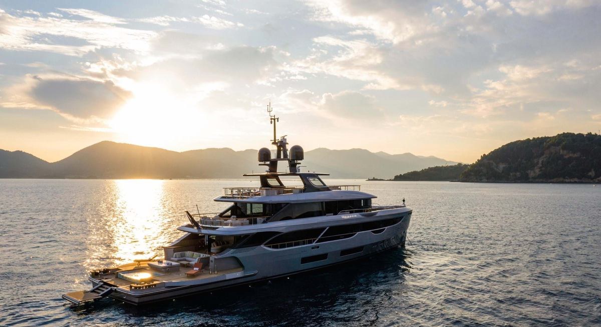 DEBRA ONE YACHT CHARTER yacht charter