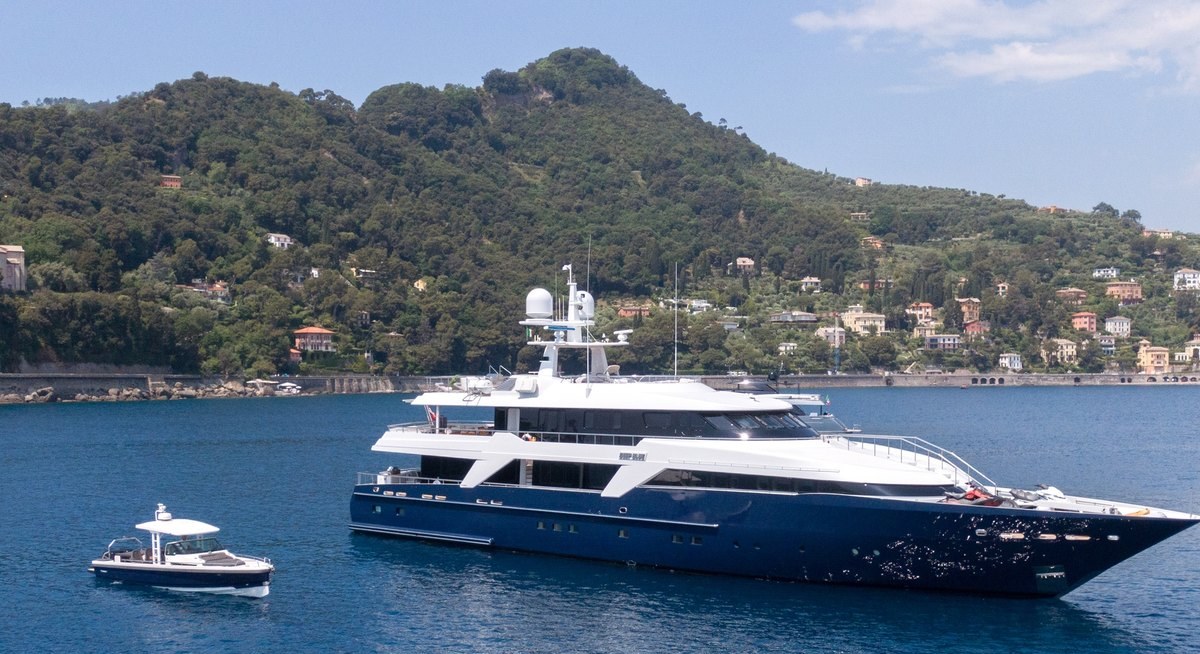 DEEP BLUE II YACHT CHARTER yacht charter