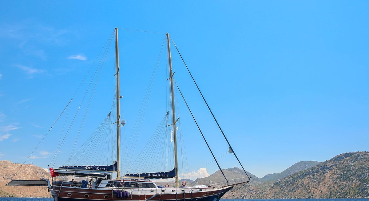 DIVA DENIZ yacht charter 1