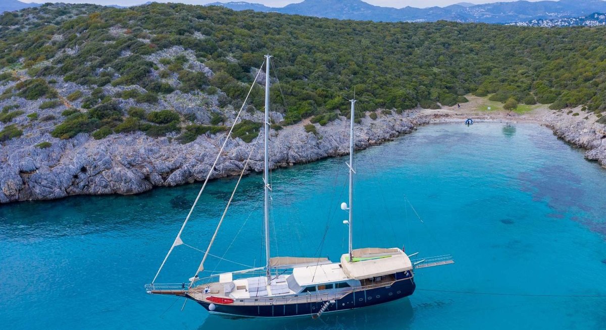 DREAM A yacht charter 5