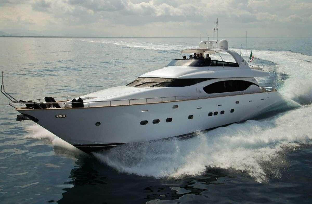 DUBAI YACHT CHARTER yacht charter