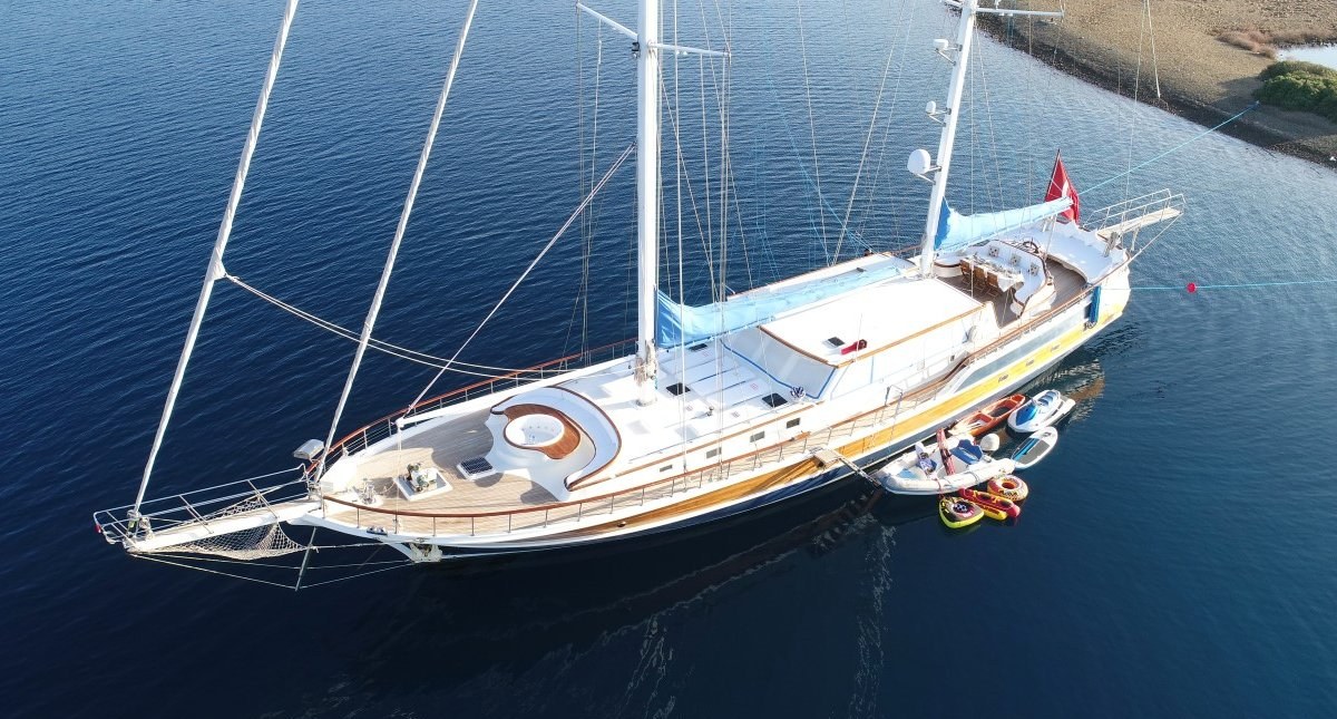 ECE BERRAK yacht charter 5