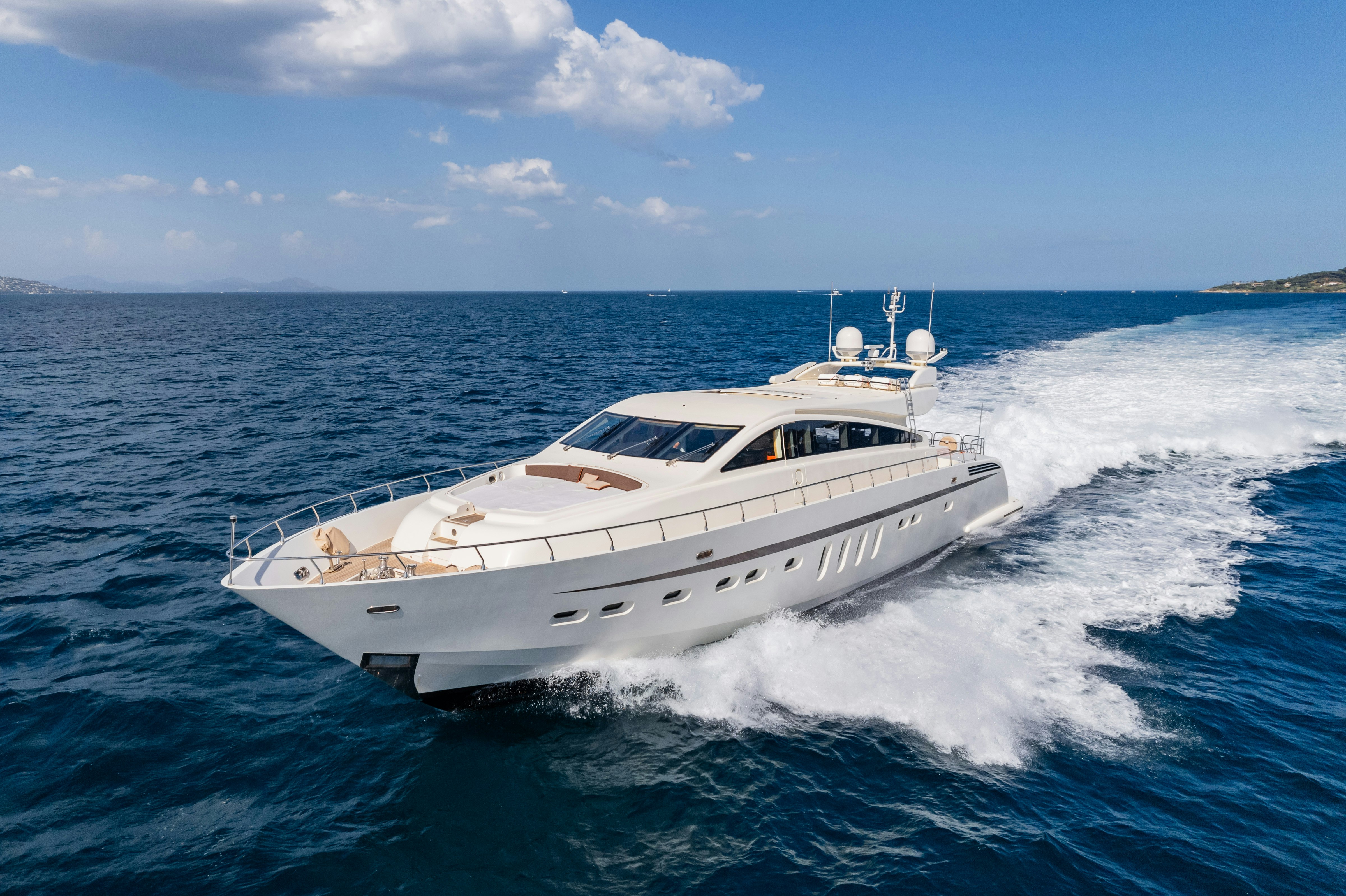 ECLAT YACHT CHARTER yacht charter