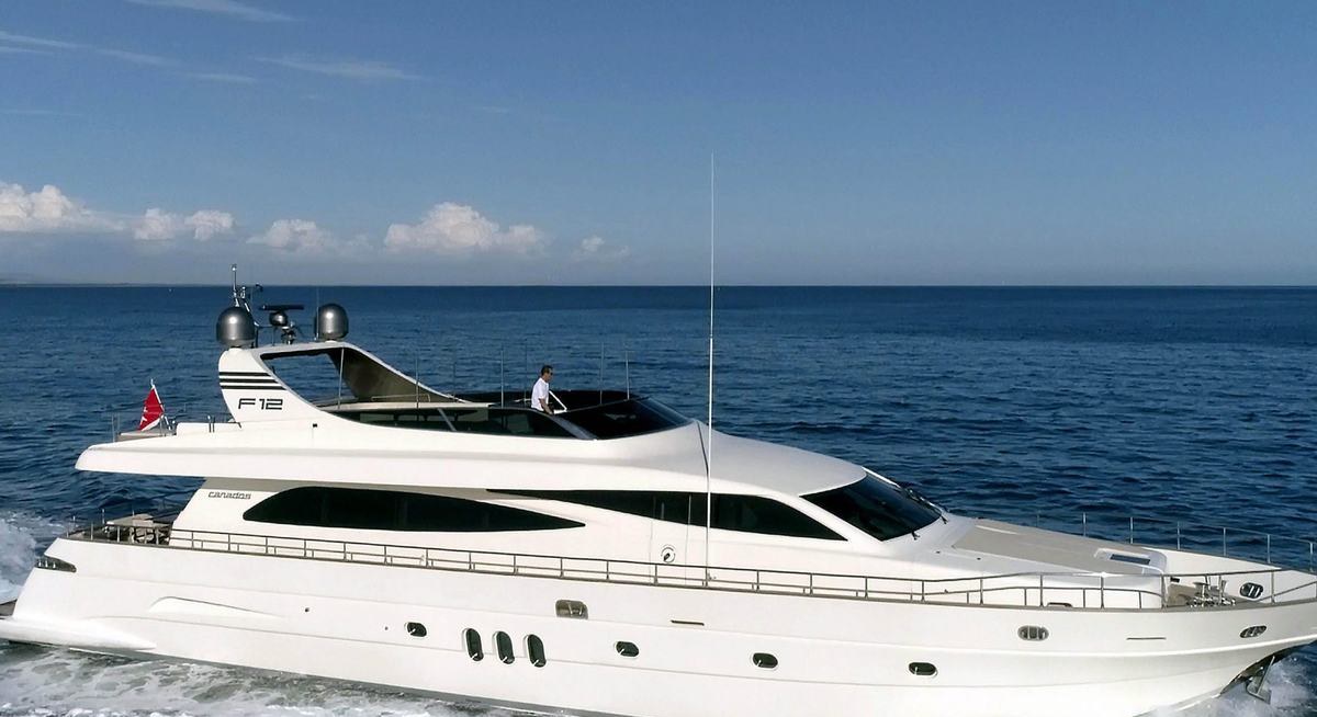 تأجير يخت EFFE YACHT CHARTER