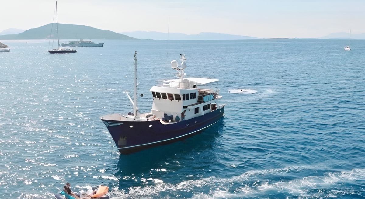 ELEFTHERIA yacht charter 1