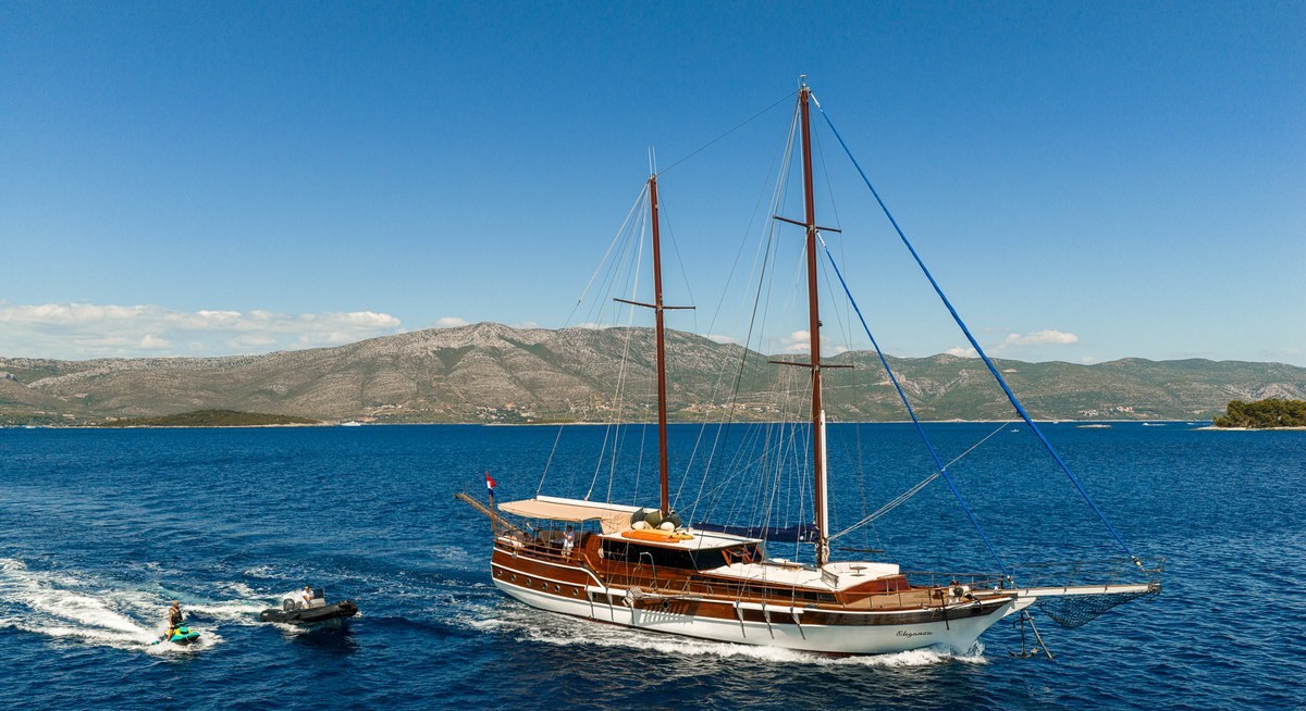 ELEGANZA YACHT CHARTER yacht charter