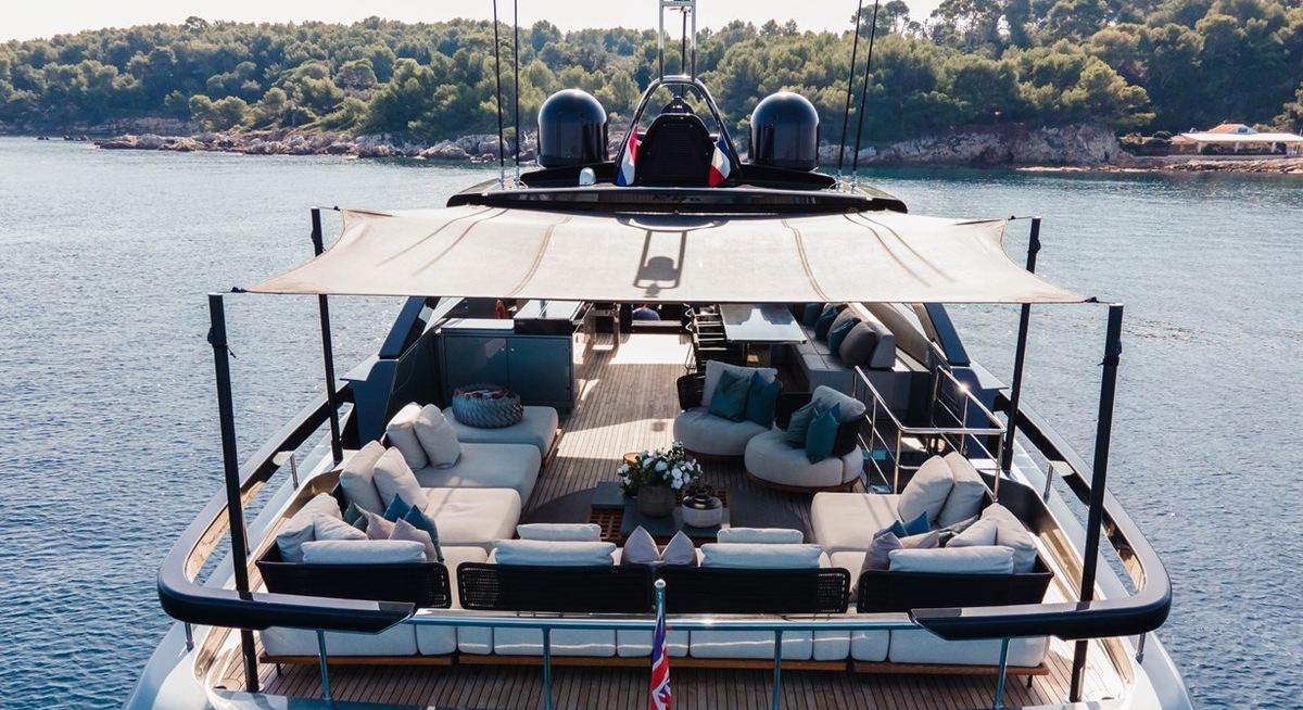 ELLA yacht charter 3