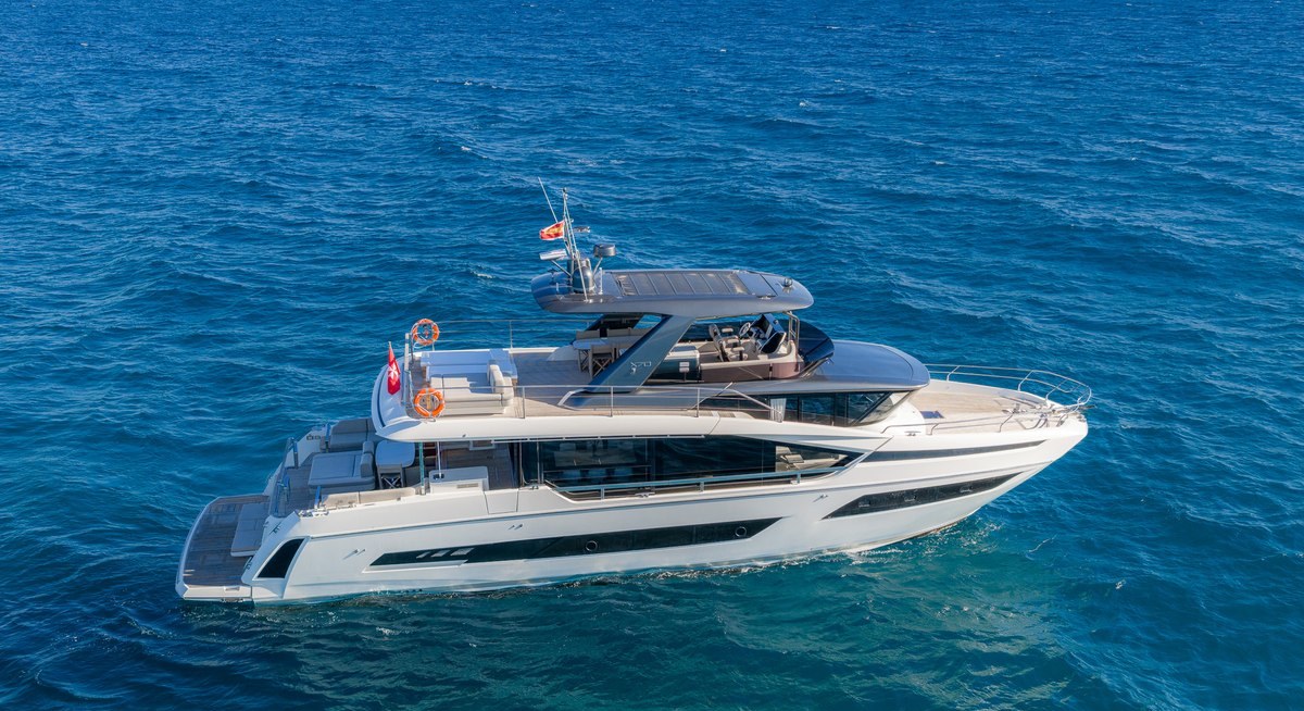 ENTHUSIAST yacht charter 5