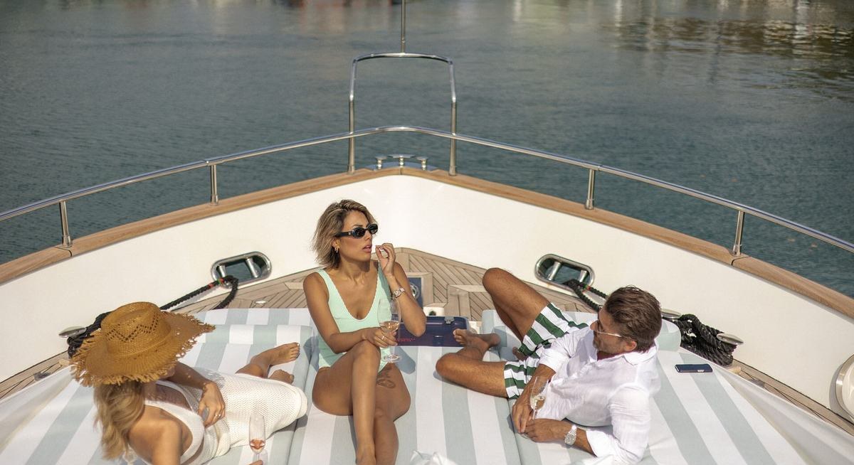ESSOESS yacht charter 2