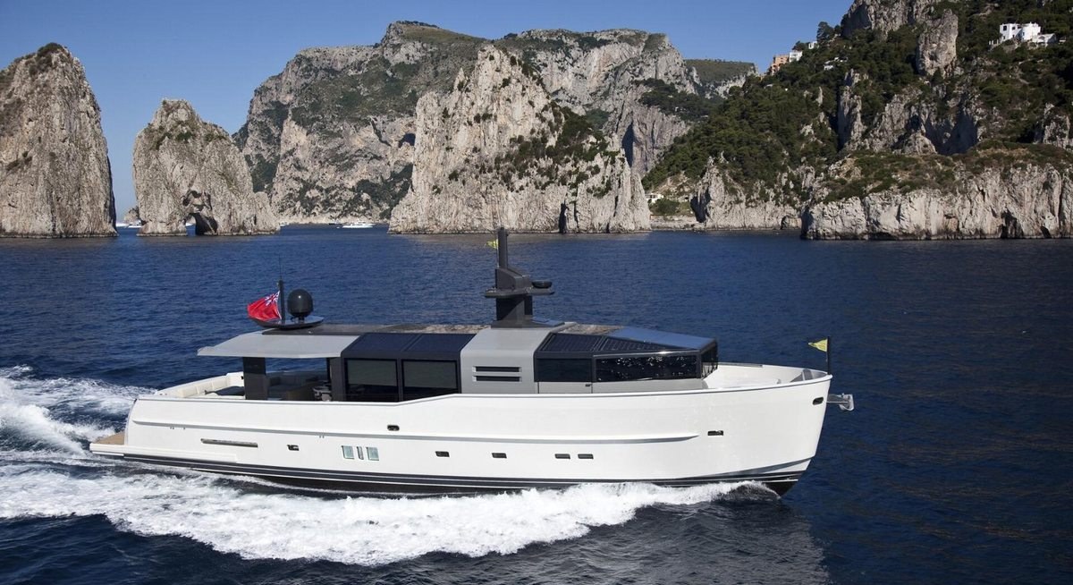 تأجير يخت ETERNITY 44 YACHT CHARTER