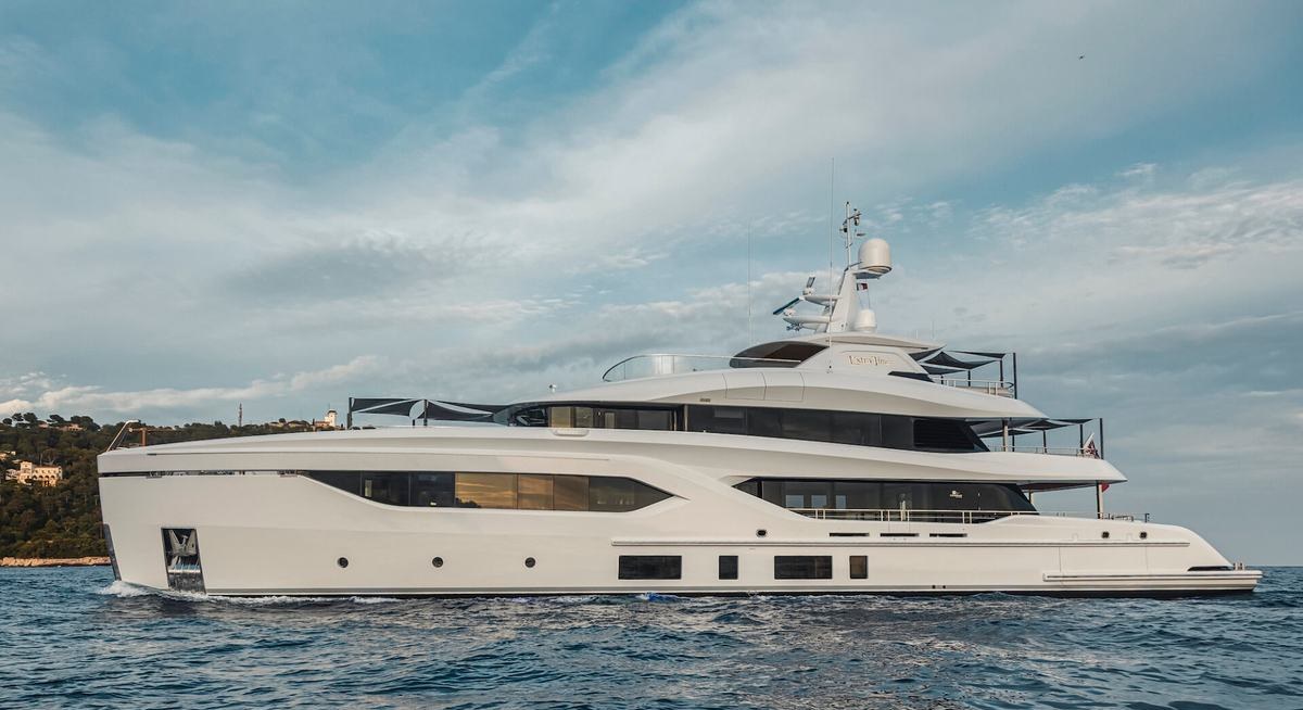 EXTRA TIME yacht charter 1