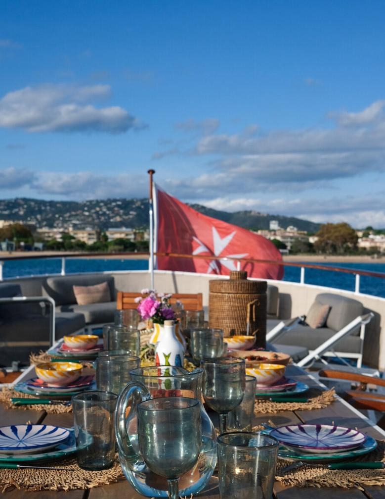 FAIRMILE yacht charter 1