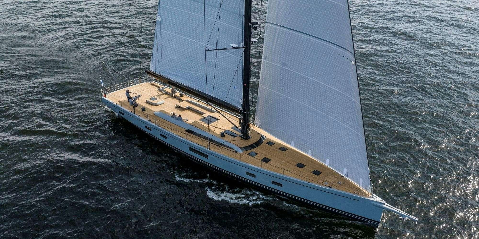 تأجير يخت FANCY YACHT CHARTER