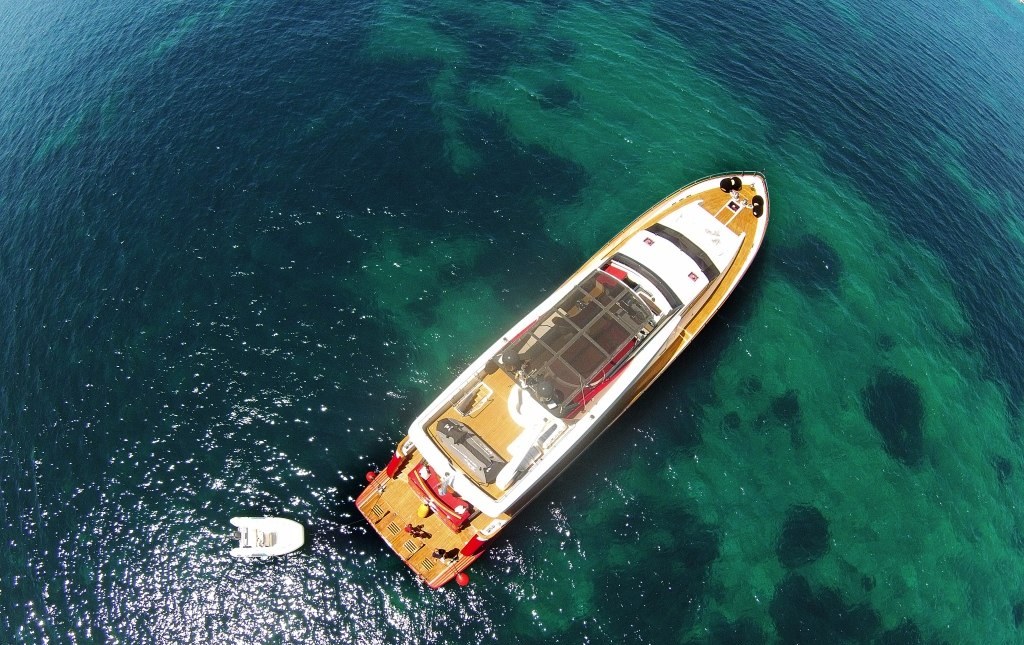 تأجير يخت FIGI YACHT CHARTER