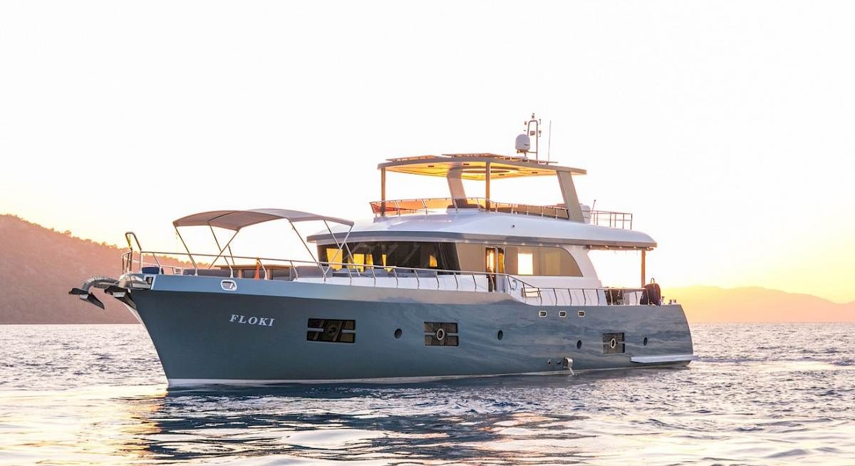 FLOKI yacht charter 1