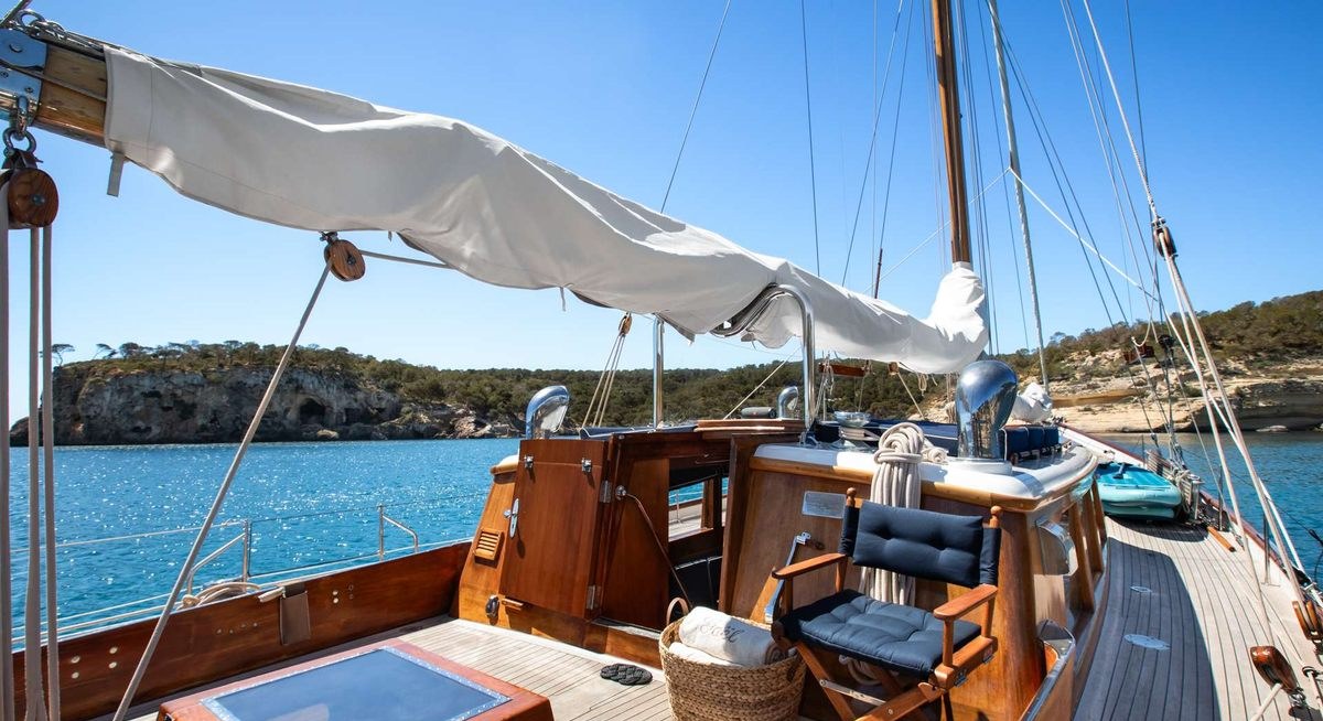 GAEL I yacht charter 2