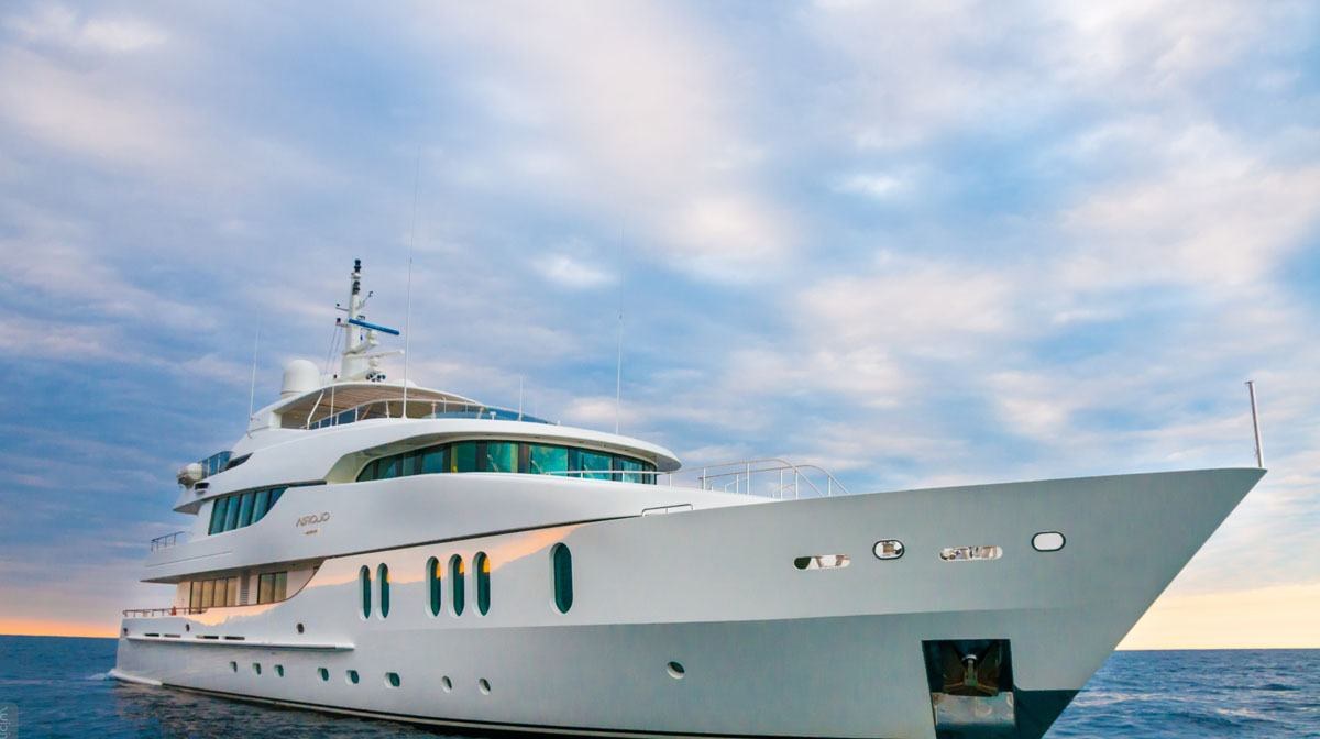 GLORIA TERESA YACHT CHARTER yacht charter