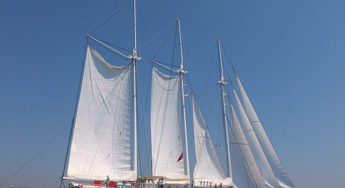 GRAND ADMIRAL YACHT CHARTER yacht charter
