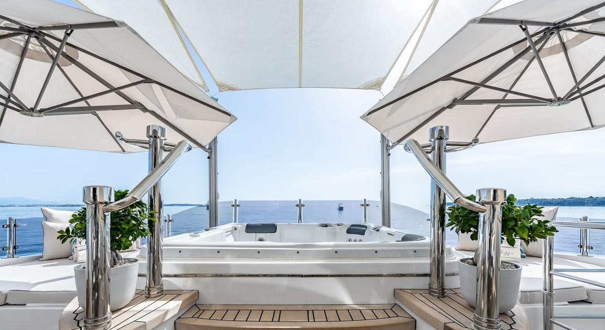 تأجير يخت GRAND CRU YACHT CHARTER