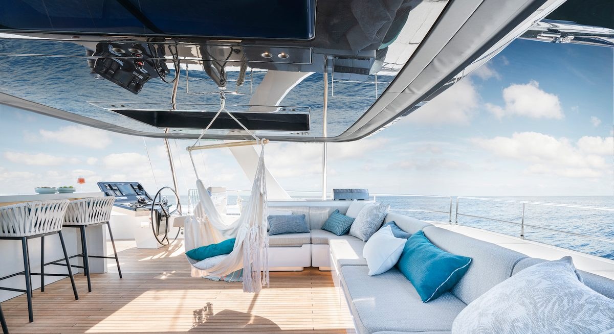 GREY B yacht charter 4
