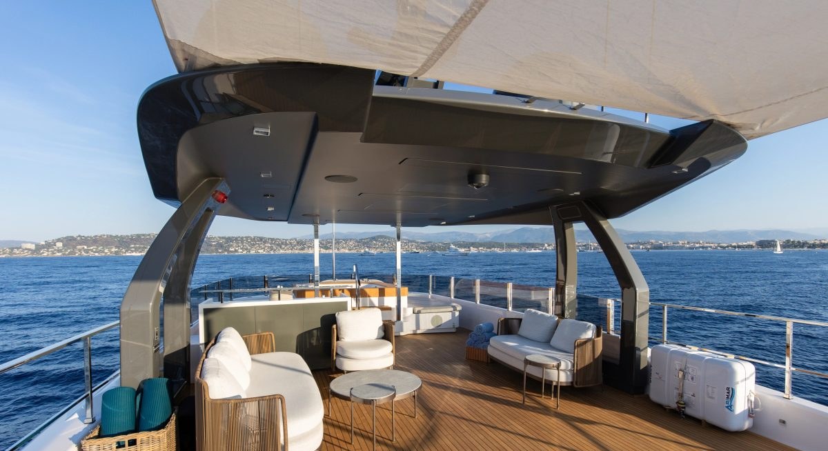 HAIAMI I yacht charter 3