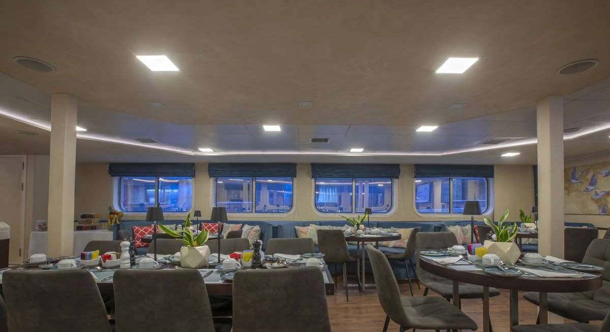 HARMONY V yacht charter 5