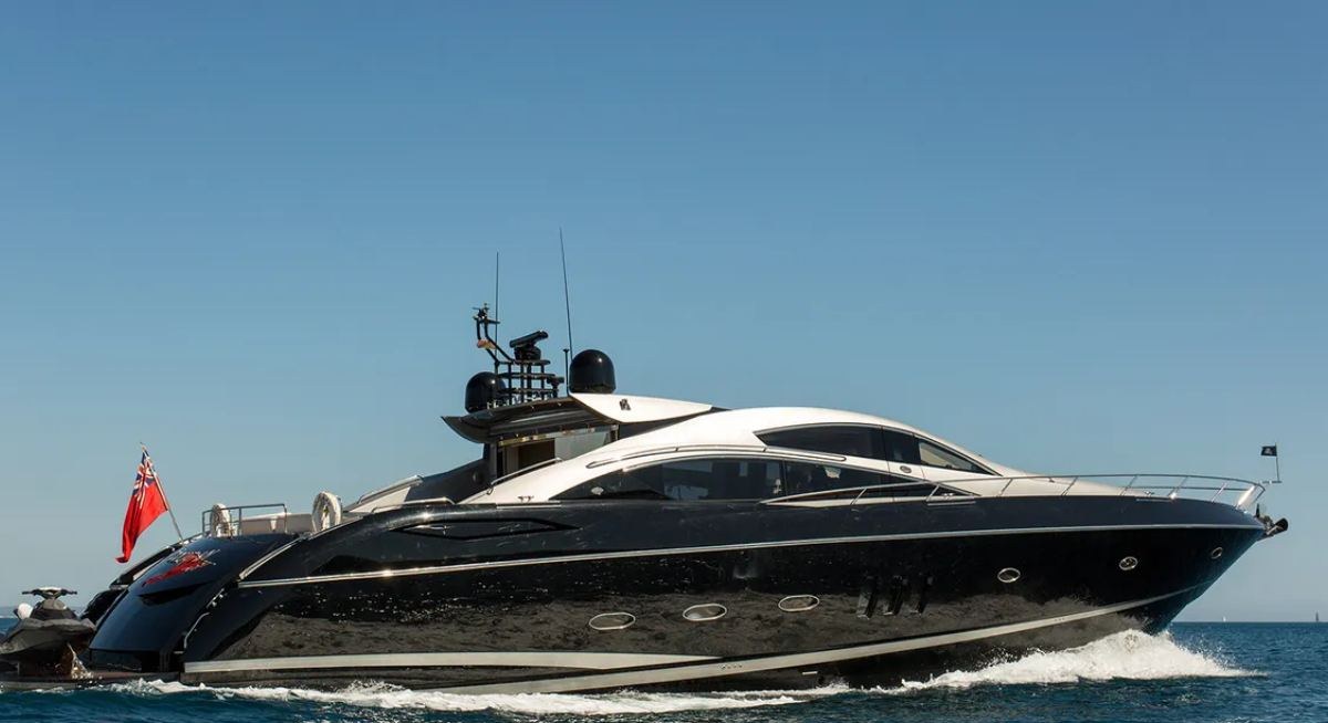 HOOLIGAN OF COWES yacht charter 1