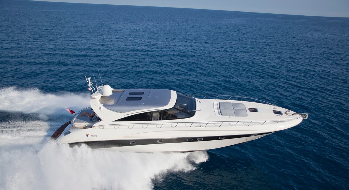 ICARE YACHT CHARTER yacht charter