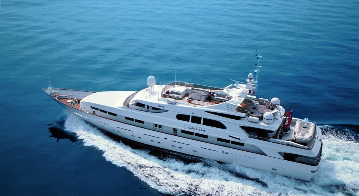 IL SOLE yacht charter 1