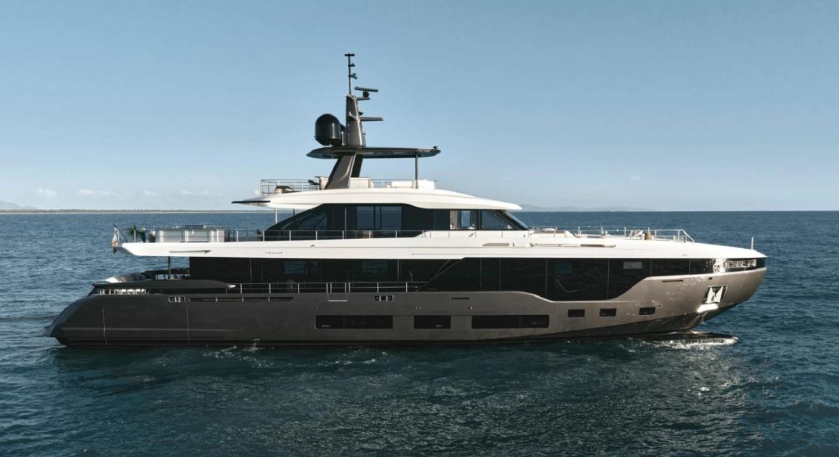 ILMA yacht charter 1