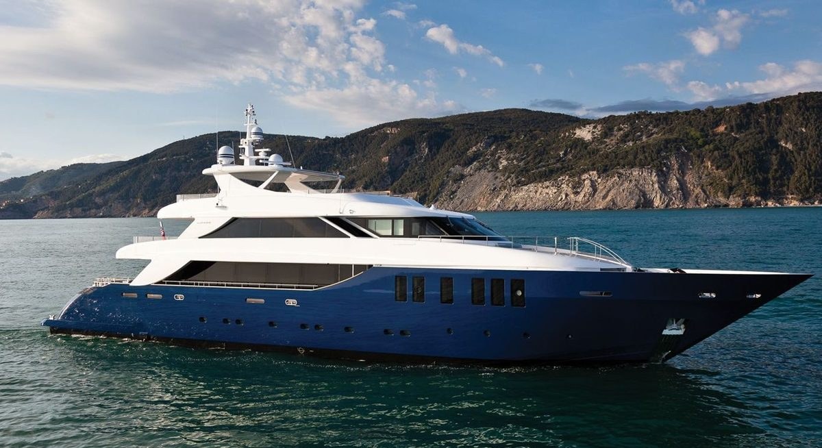 IPANEMAS yacht charter 1