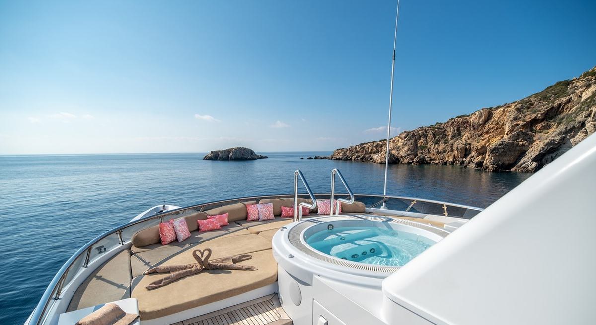 IRAVATI yacht charter 2
