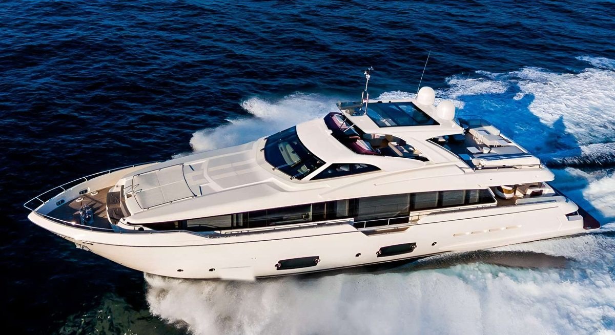 تأجير يخت IVA YACHT CHARTER