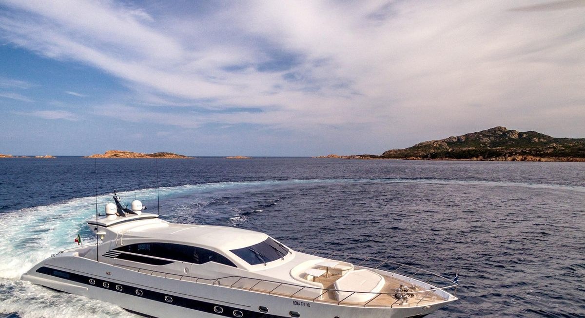 Yacht charter JAJARO YACHT CHARTER
