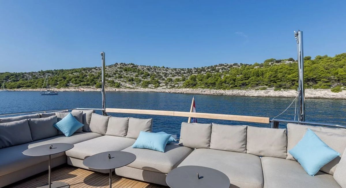 JICJ yacht charter 2
