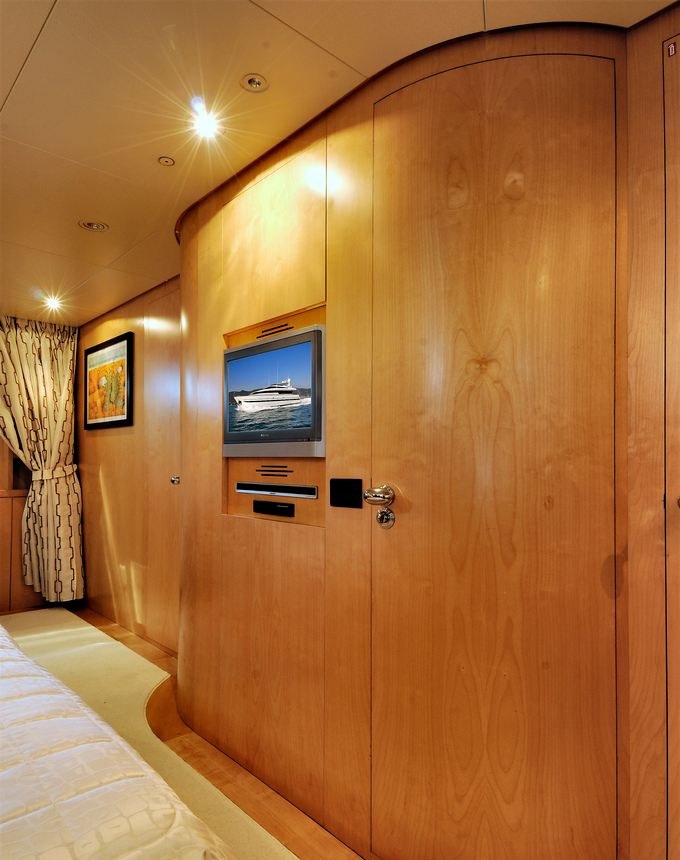 تأجير يخت JOHN YACHT CHARTER