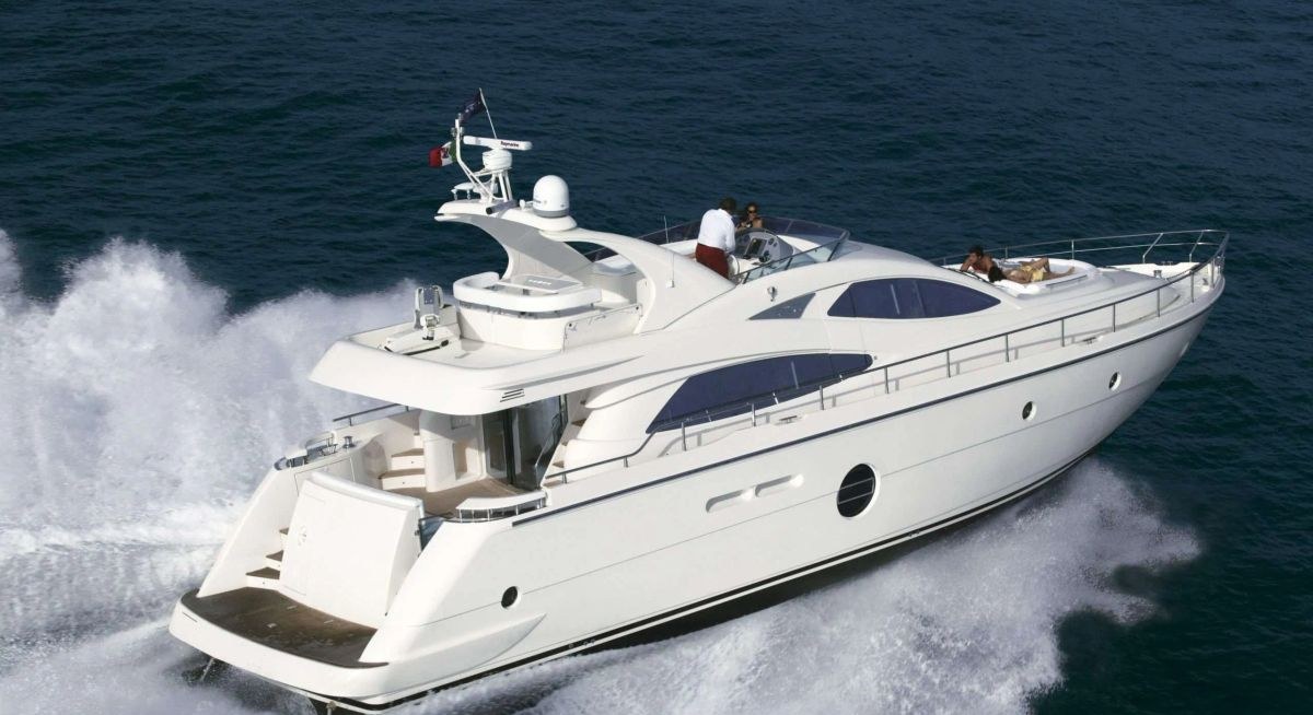 Yacht charter JULY YACHT CHARTER