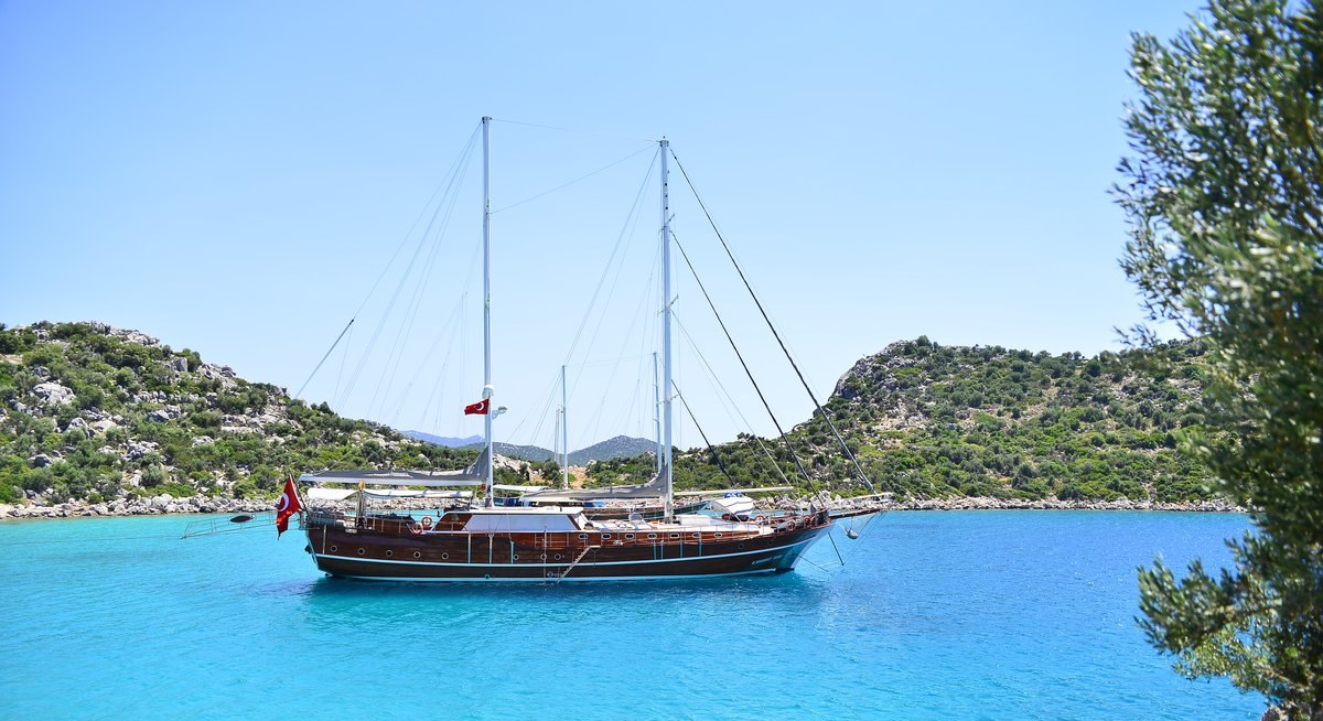 K MEHMET BUGRA yacht charter 5