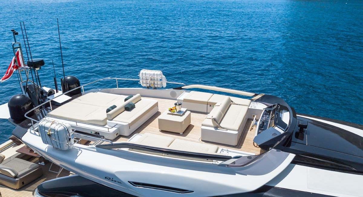 KAR yacht charter 3
