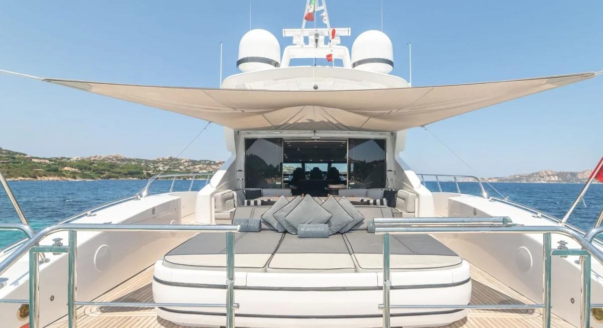 KAWAI yacht charter 3